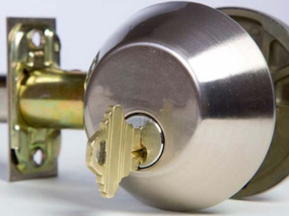 Dave's Lock & Key Image