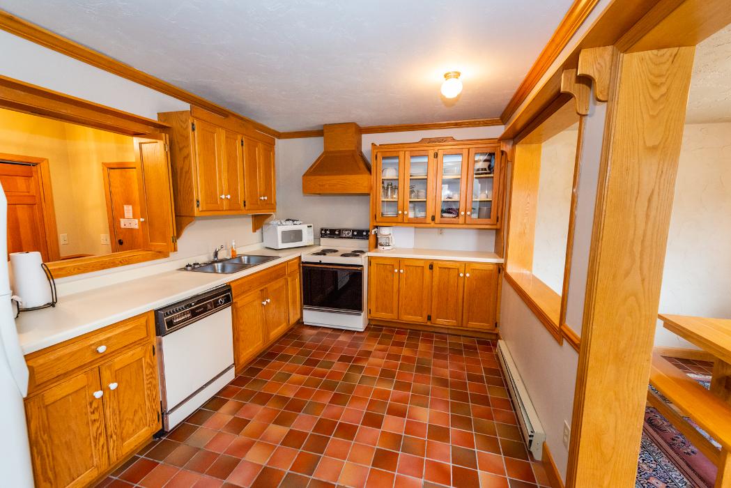 Settlement Inn & Lavender Spa - Fish Creek, WI