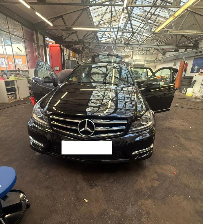 XXL Autopflege, Hochfeldstraße in Duisburg