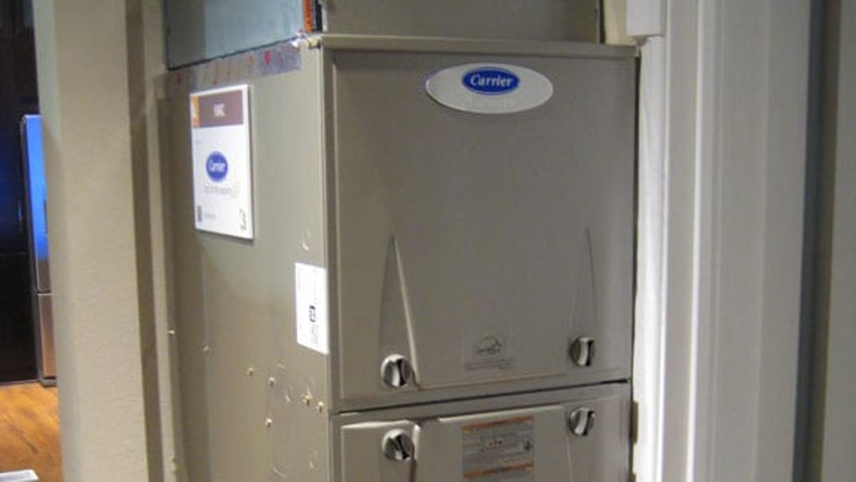 Johnson's Polar Air Inc Image