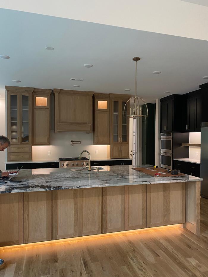 L &amp; C Electric Inc Logo