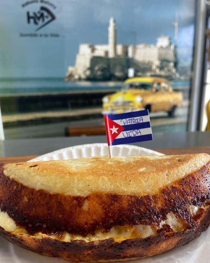 Hakuna Matata Pizza Cubana Image