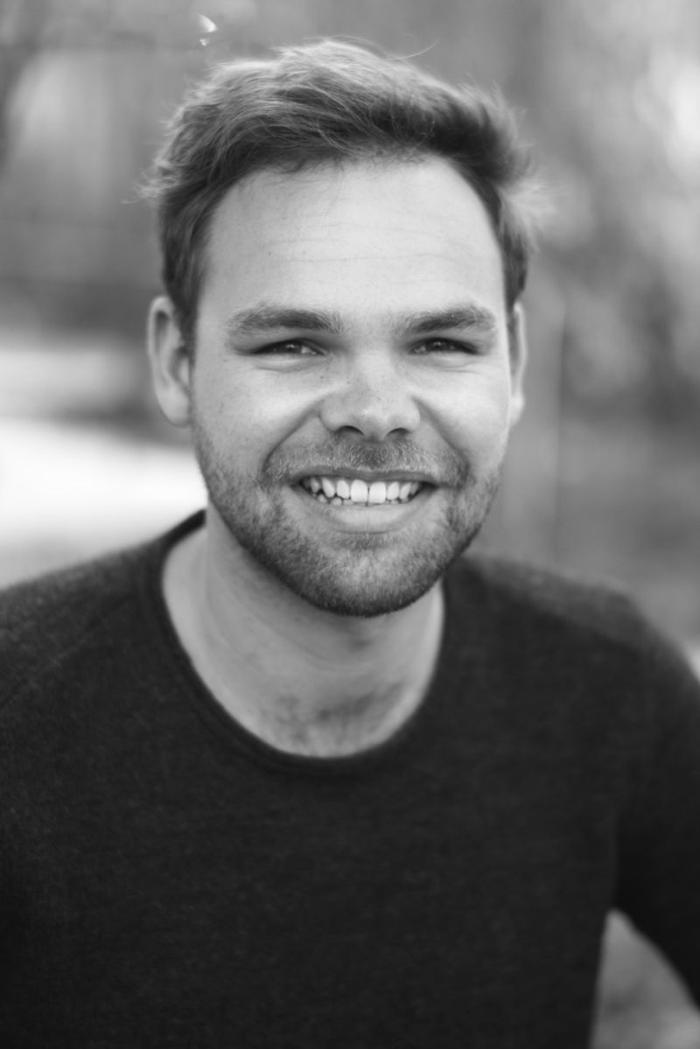 ERGO Versicherung Jonas Schneider, Schleißheimer Straße in München