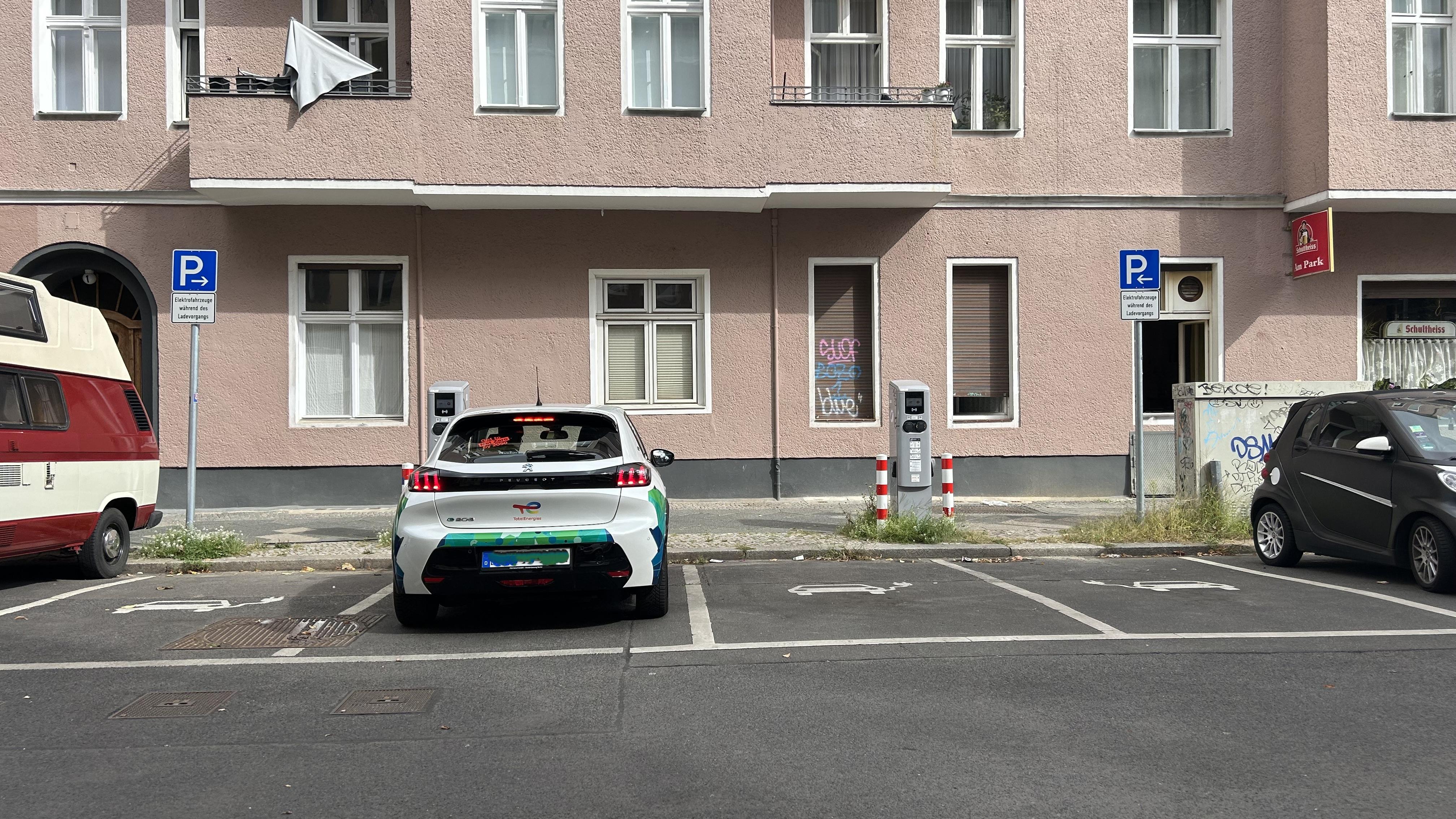TotalEnergies Charging station, Zwinglistraße in Berlin
