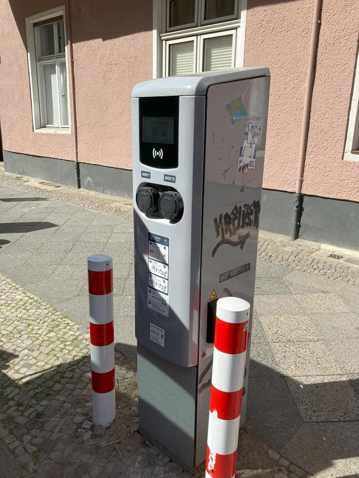 TotalEnergies Charging station, Zwinglistraße in Berlin