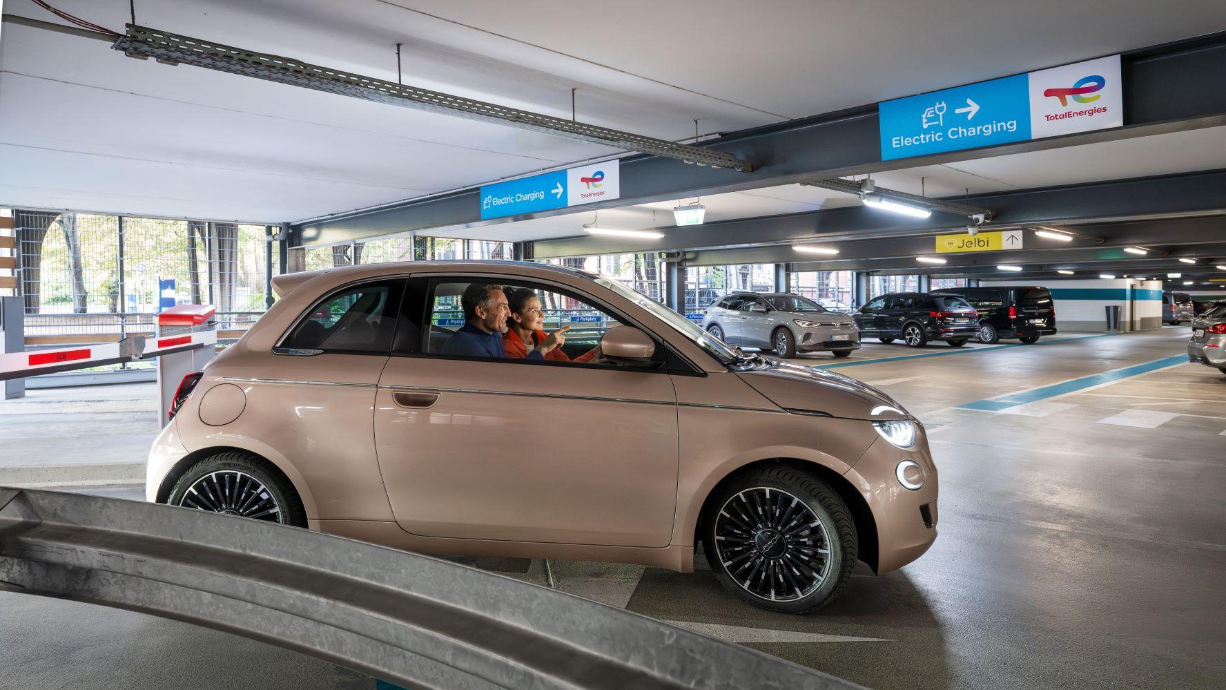 TotalEnergies Charging station, Schöneberger Ufer in Berlin