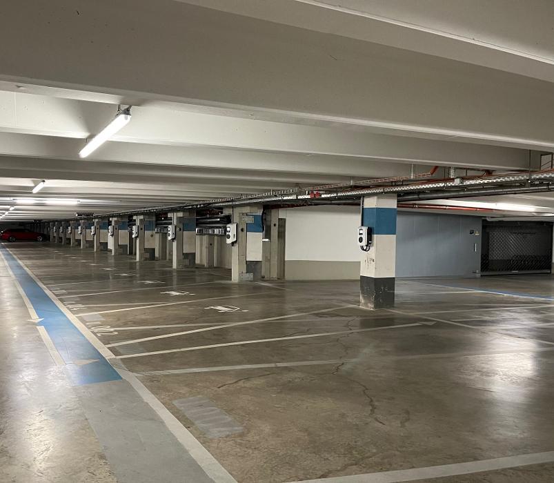 TotalEnergies Charging station, Schöneberger Ufer in Berlin