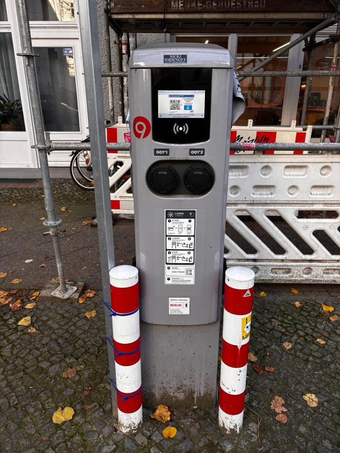 TotalEnergies Charging Station, Weichselstraße in Berlin