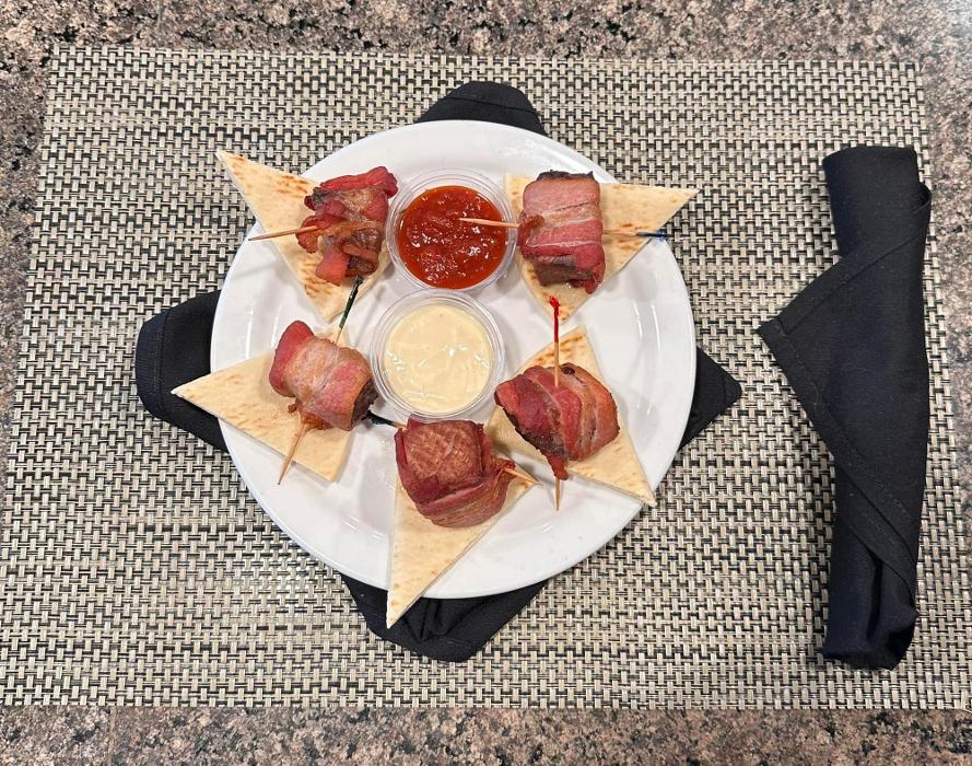 Dino's Greek & Italian Grill - Goodyear, AZ