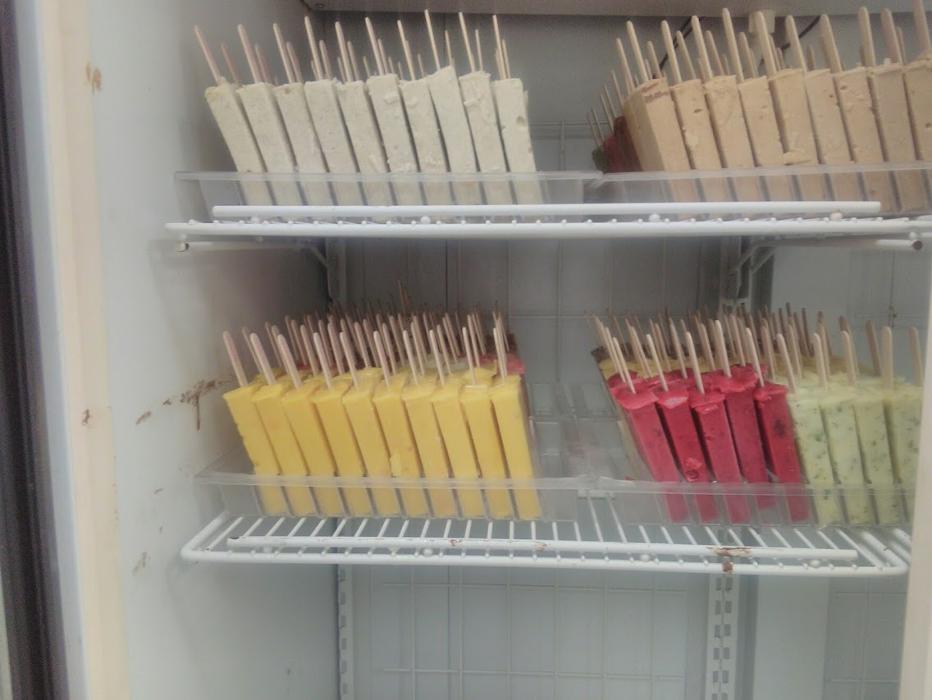 HipPOPs handcrafted gelato bars - Dania, FL