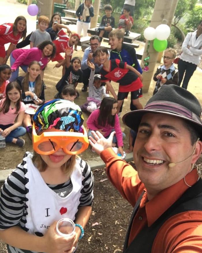 JamesZini - Magician, Balloon Twisting, & Entertainer Image