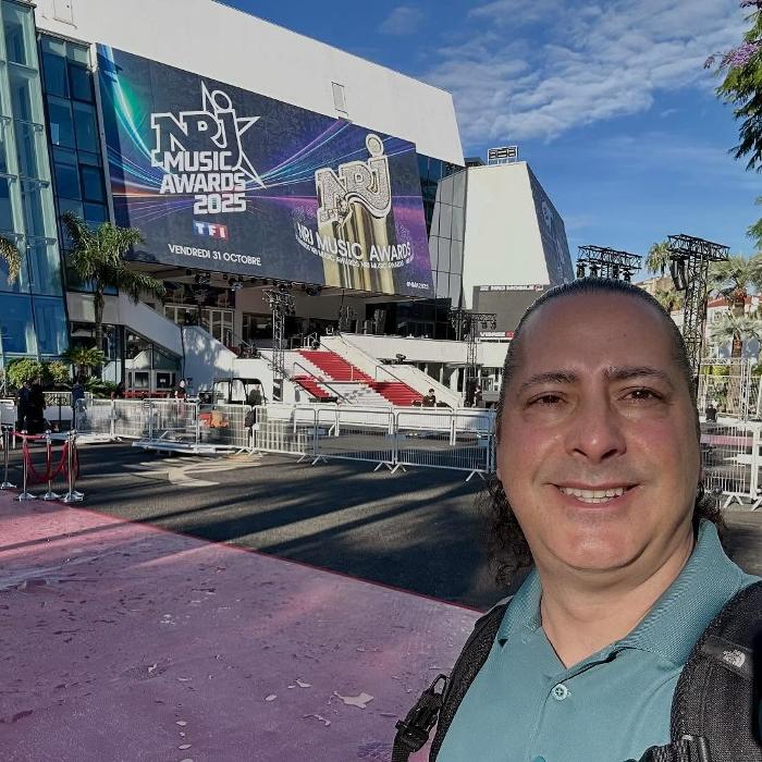 JamesZini - Magician, Balloon Twisting, & Entertainer Image