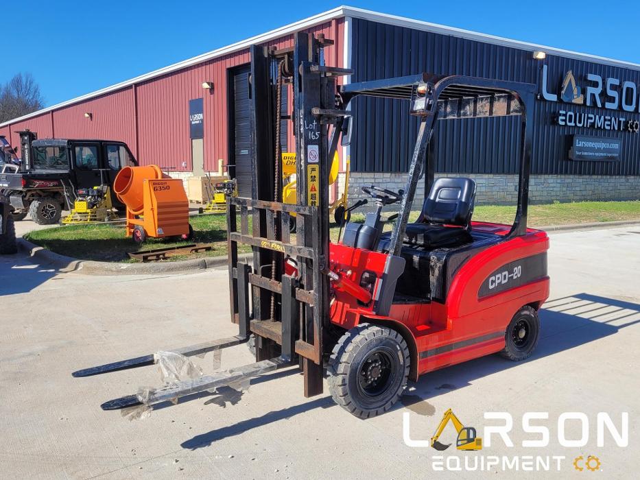 Larson Equipment Co. - Strafford, MO