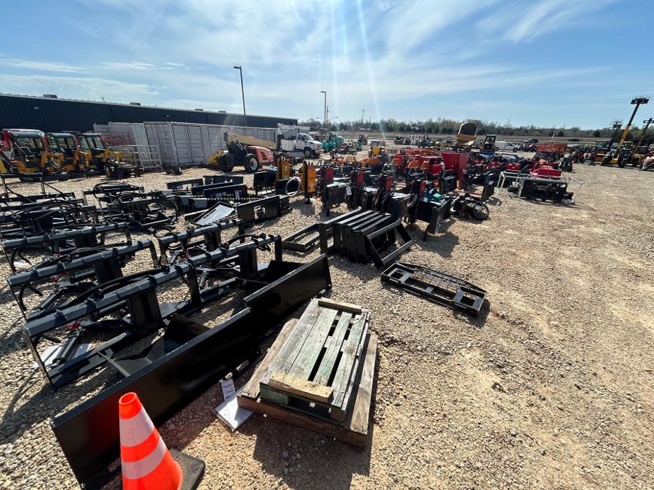 Larson Equipment Co. - Strafford, MO