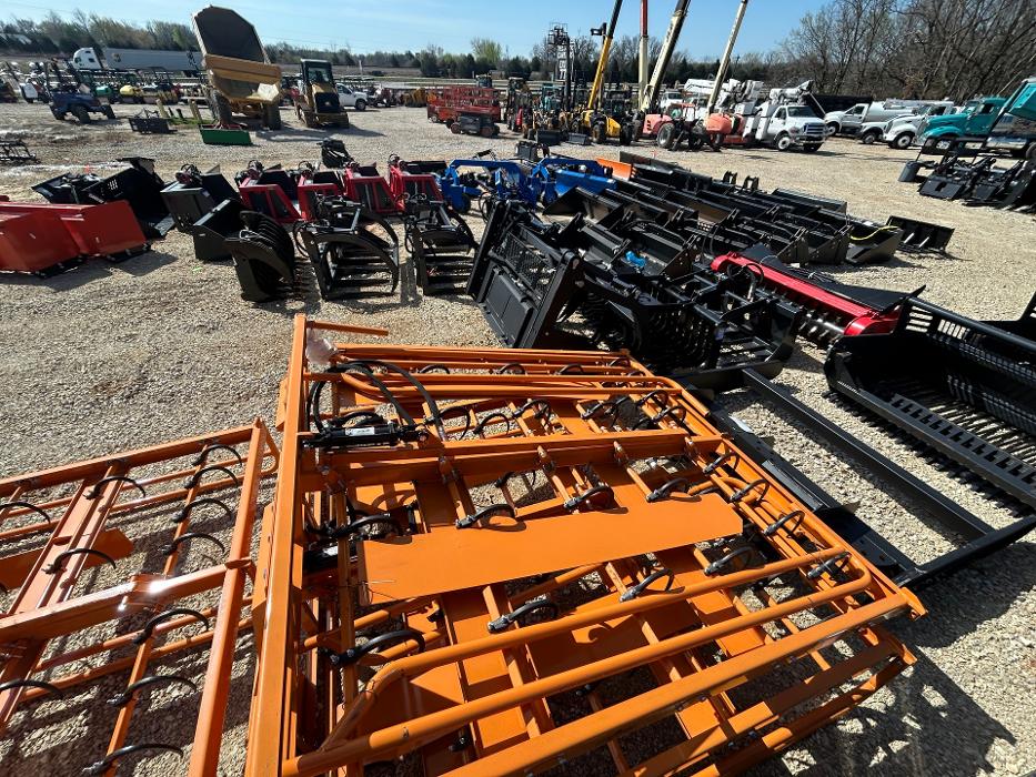 Larson Equipment Co. - Strafford, MO