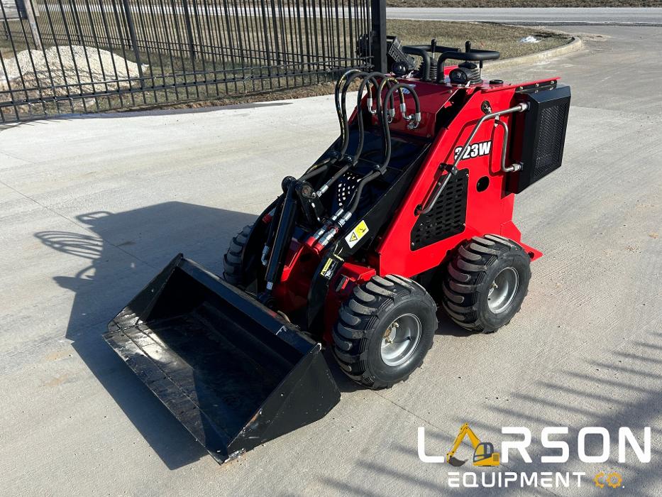 Larson Equipment Co. - Strafford, MO