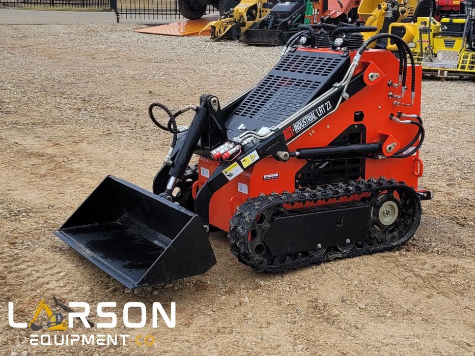 Larson Equipment Co. - Strafford, MO