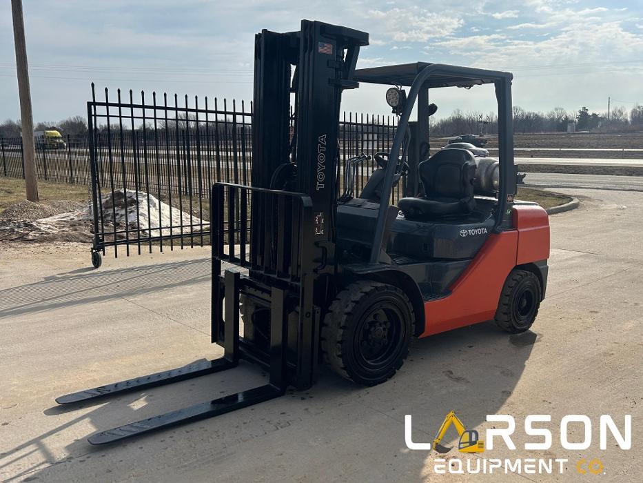 Larson Equipment Co. - Strafford, MO