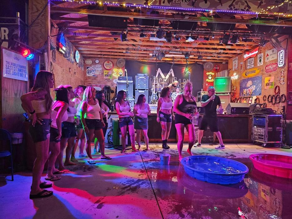 Lucie's Sage & Sand Bar & Grill Image