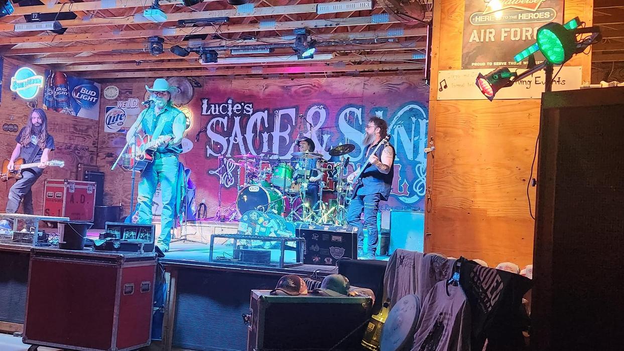 Lucie's Sage & Sand Bar & Grill Image