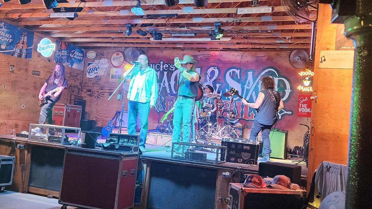 Lucie's Sage & Sand Bar & Grill Image