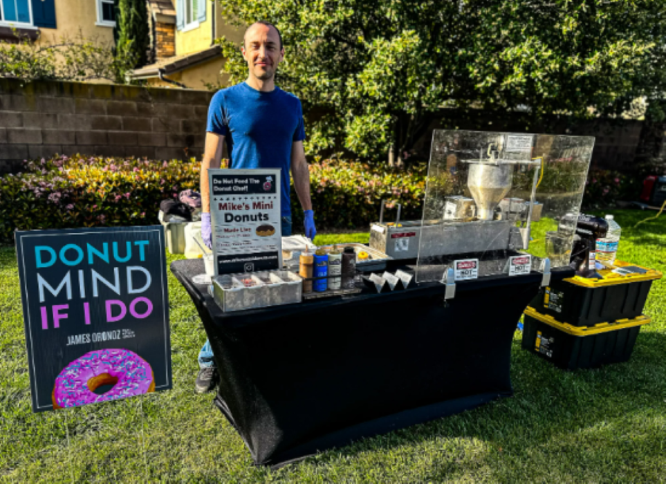 Mike's Mini Donuts Image