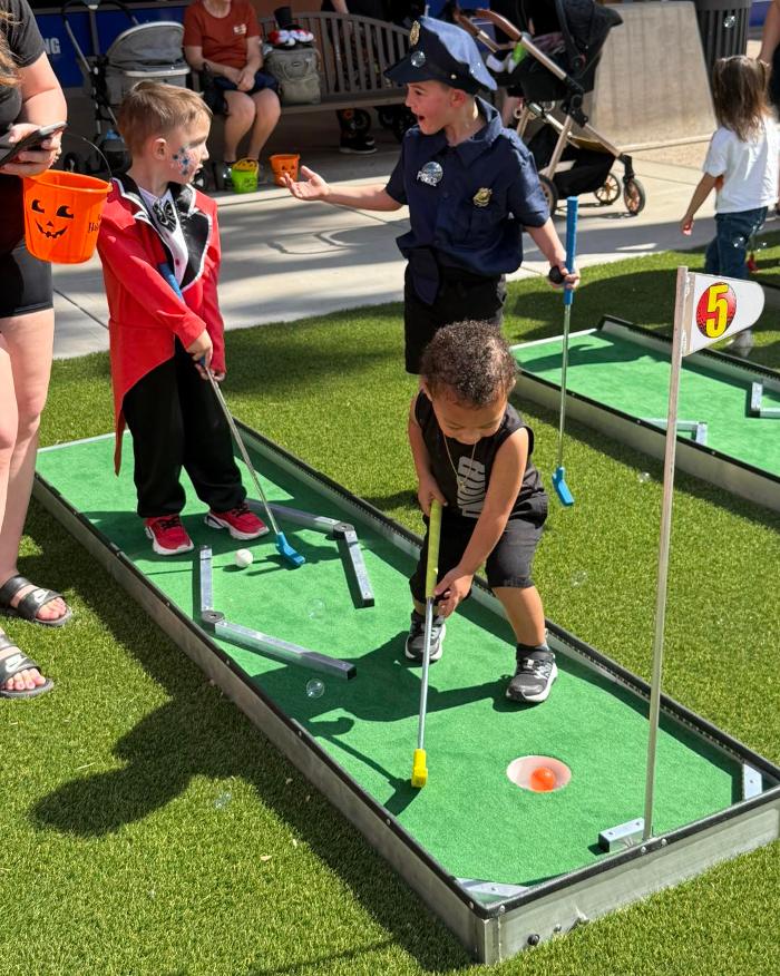 Mini Golf on the Go-Arizona's Mini Golf that Comes to You - Phoenix, AZ