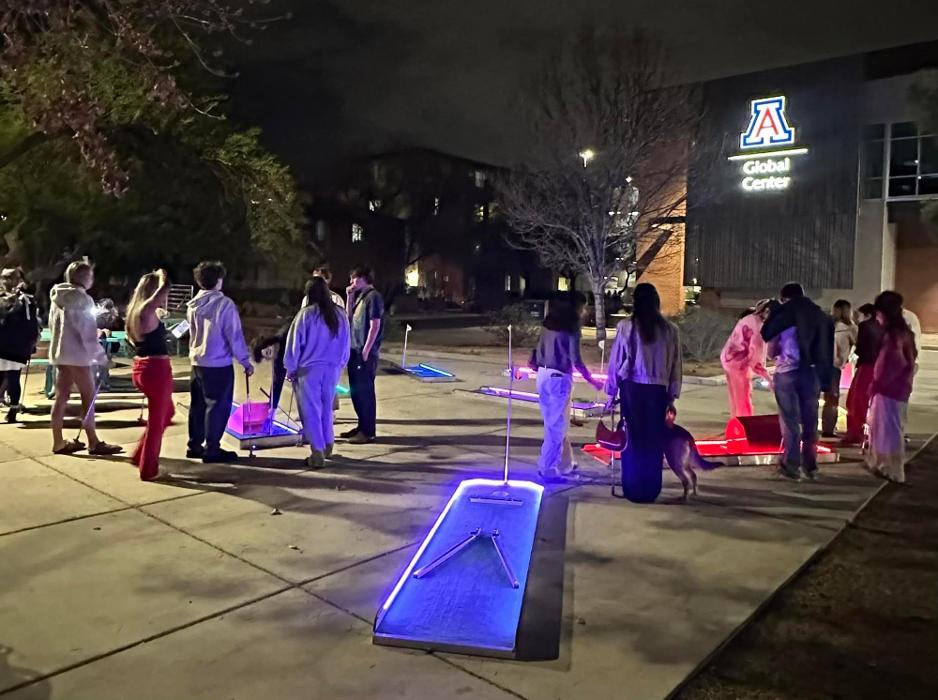 Mini Golf on the Go-Arizona's Mini Golf that Comes to You - Phoenix, AZ