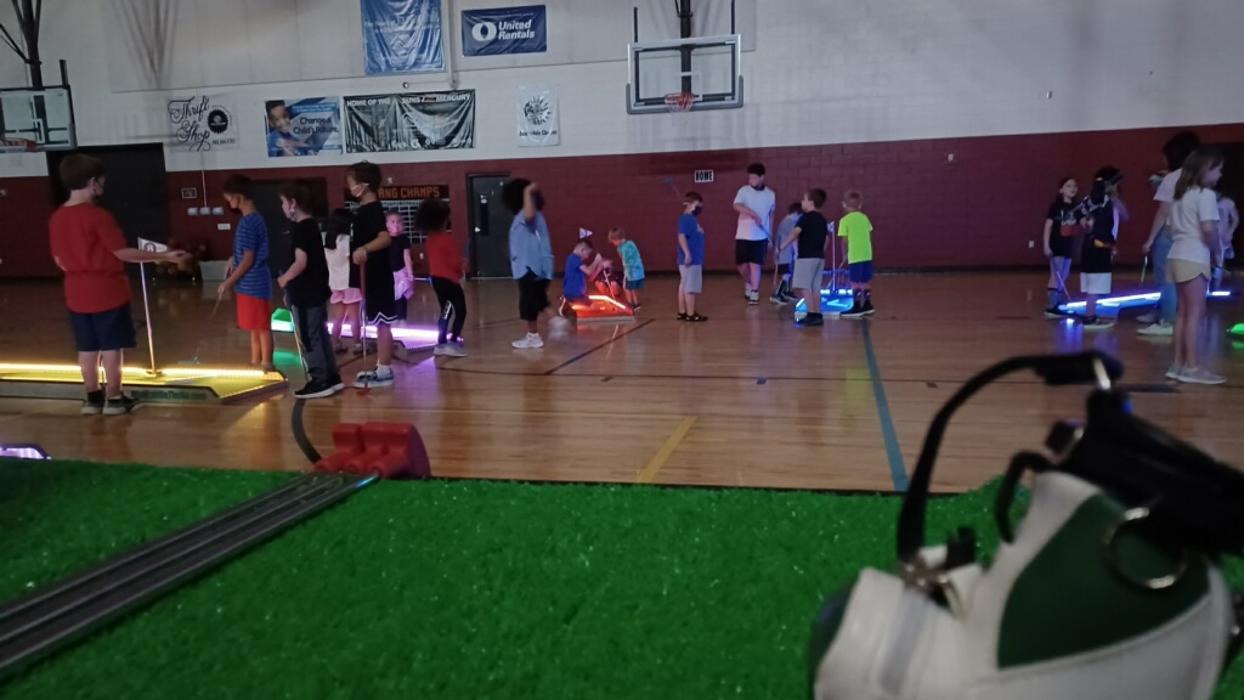 Mini Golf on the Go-Arizona's Mini Golf that Comes to You - Phoenix, AZ