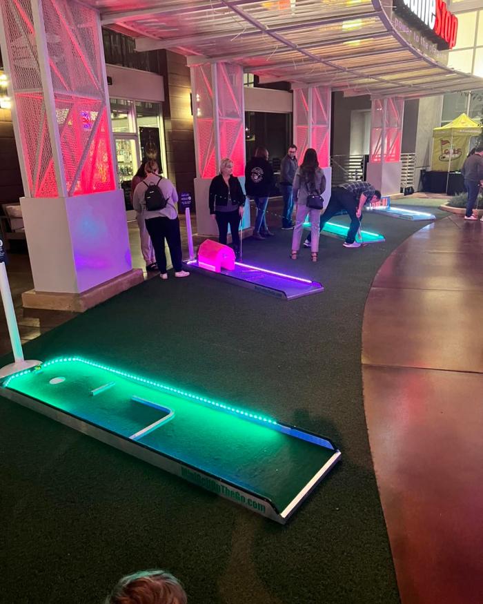 Mini Golf on the Go-Arizona's Mini Golf that Comes to You - Phoenix, AZ