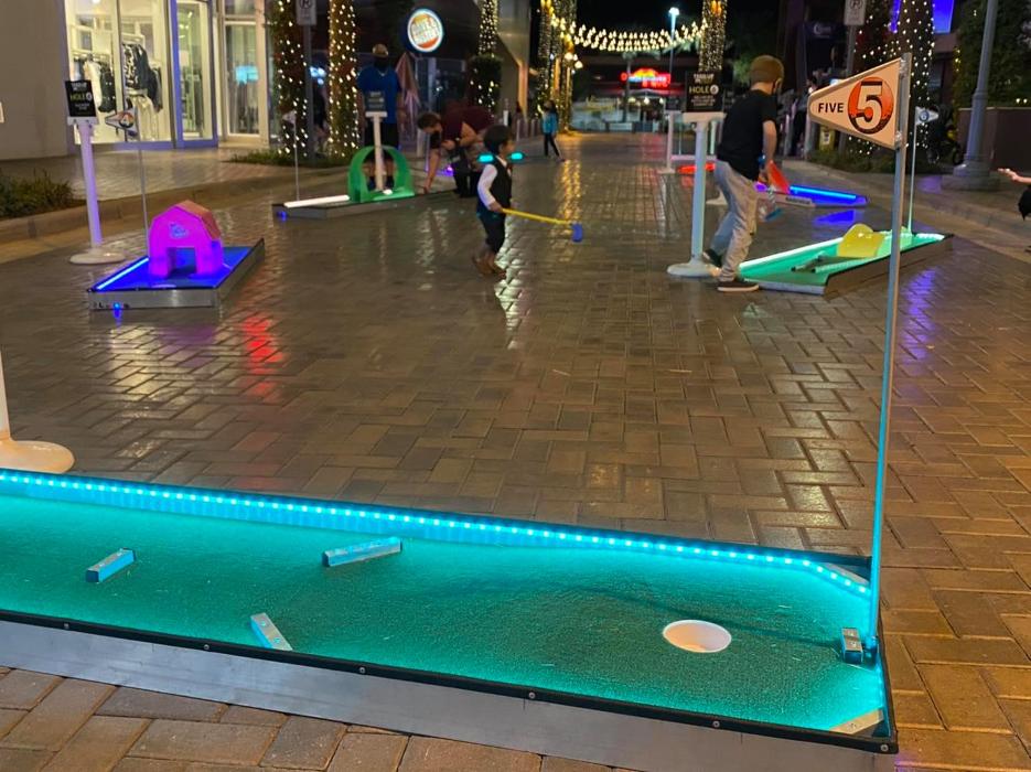 Mini Golf on the Go-Arizona's Mini Golf that Comes to You - Phoenix, AZ