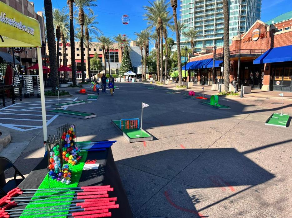 Mini Golf on the Go-Arizona's Mini Golf that Comes to You - Phoenix, AZ