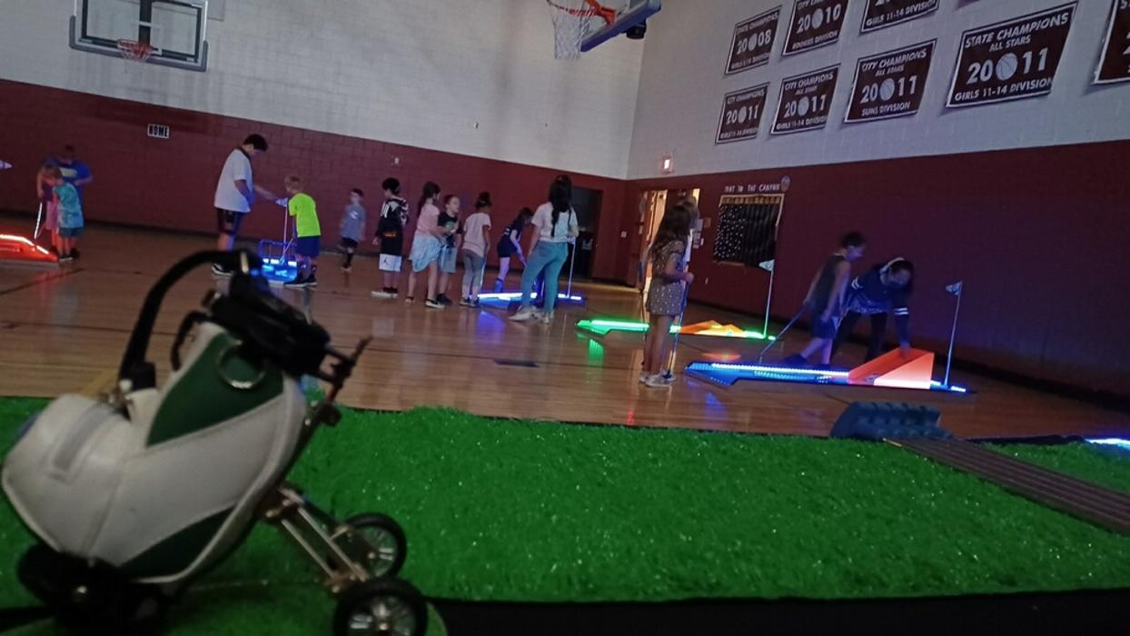 Mini Golf on the Go-Arizona's Mini Golf that Comes to You - Phoenix, AZ