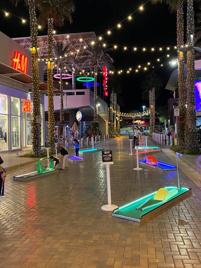 Mini Golf on the Go-Arizona's Mini Golf that Comes to You - Phoenix, AZ