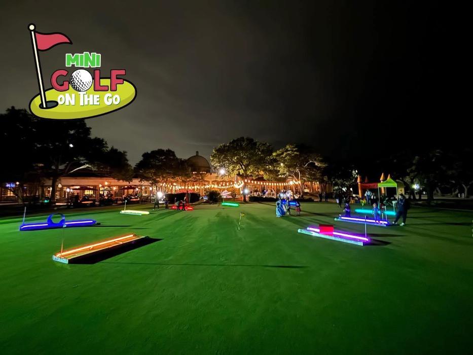 Mini Golf on the Go-Arizona's Mini Golf that Comes to You - Phoenix, AZ