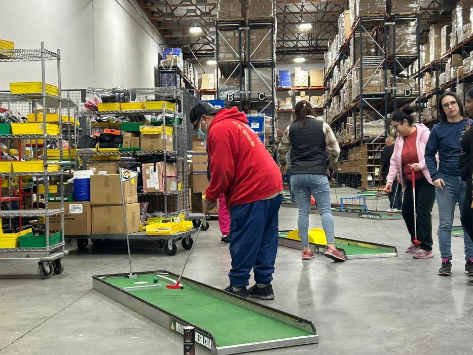 Mini Golf on the Go-Arizona's Mini Golf that Comes to You - Phoenix, AZ