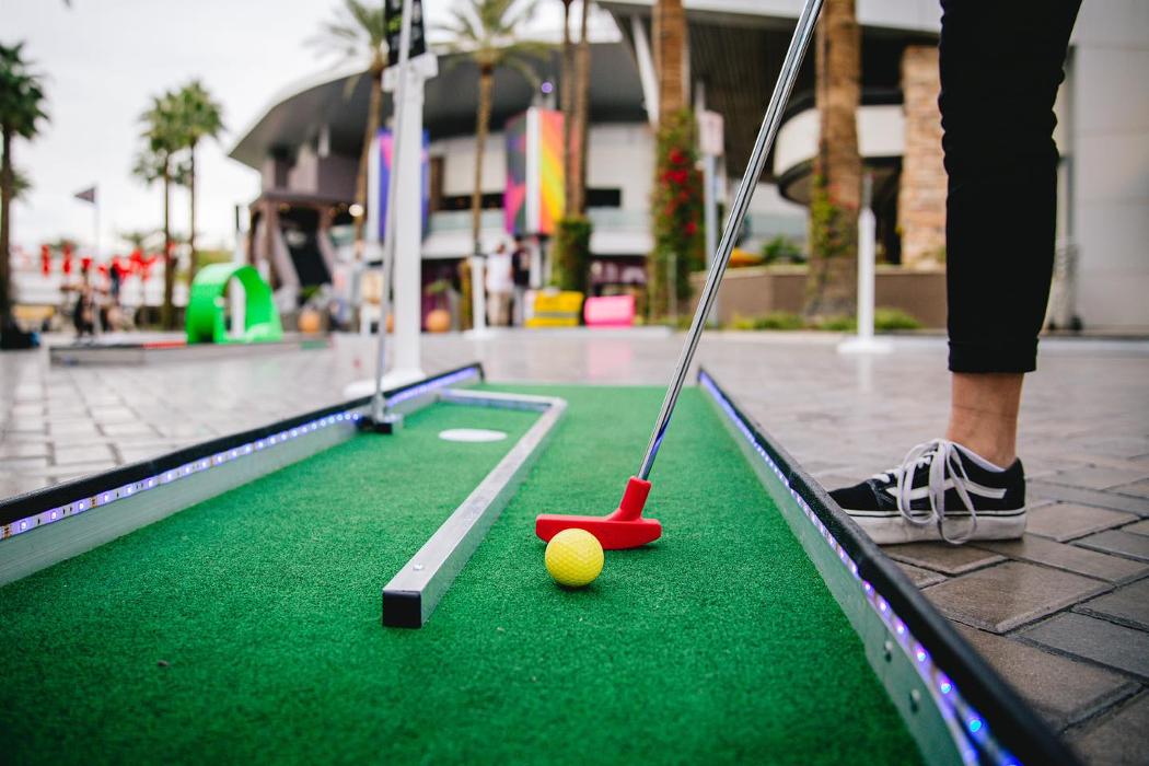 Mini Golf on the Go-Arizona's Mini Golf that Comes to You - Phoenix, AZ
