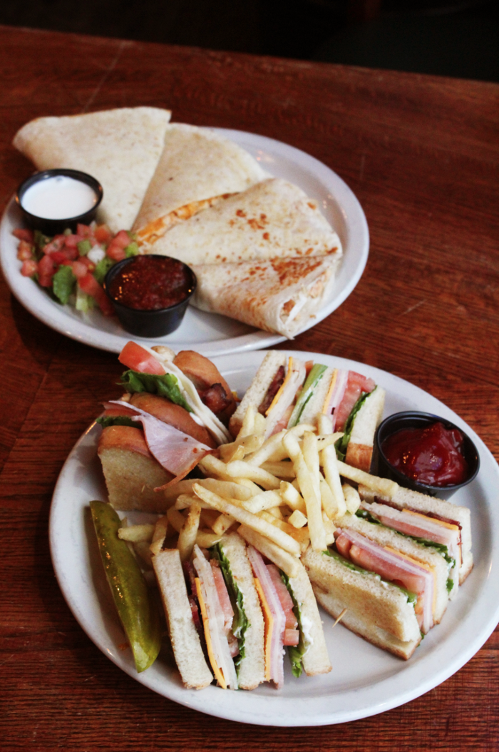 Mortimer's Bar and Restaurant - Minneapolis, MN