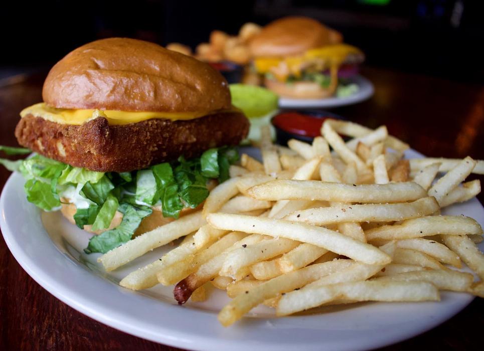 Mortimer's Bar and Restaurant - Minneapolis, MN