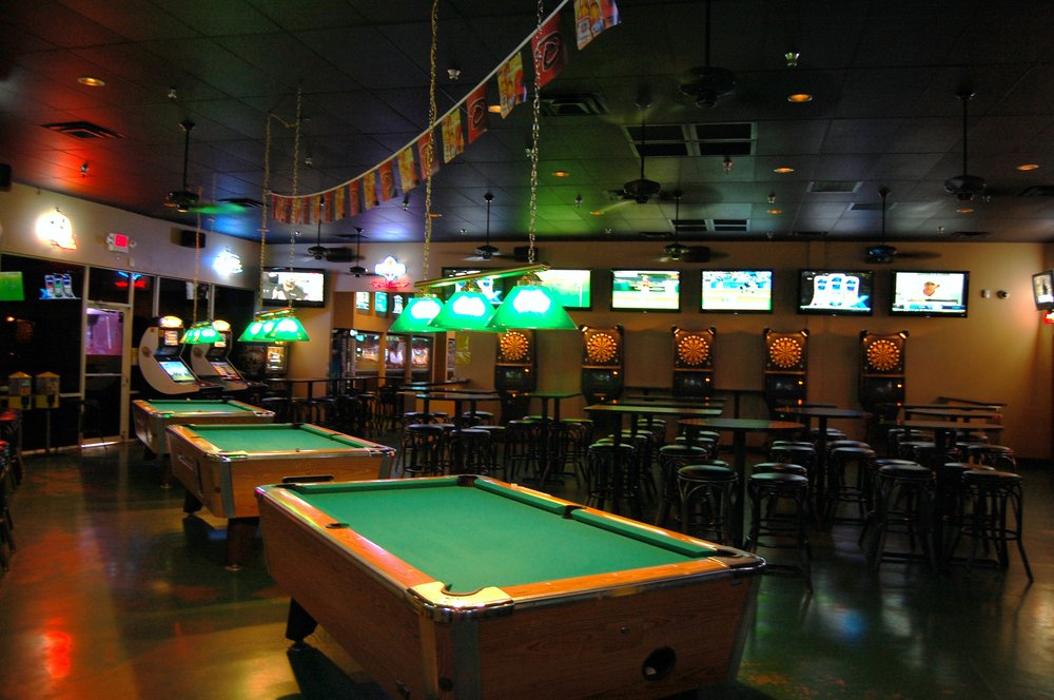 Santisi Brothers Pizzeria & Sports Grill Image