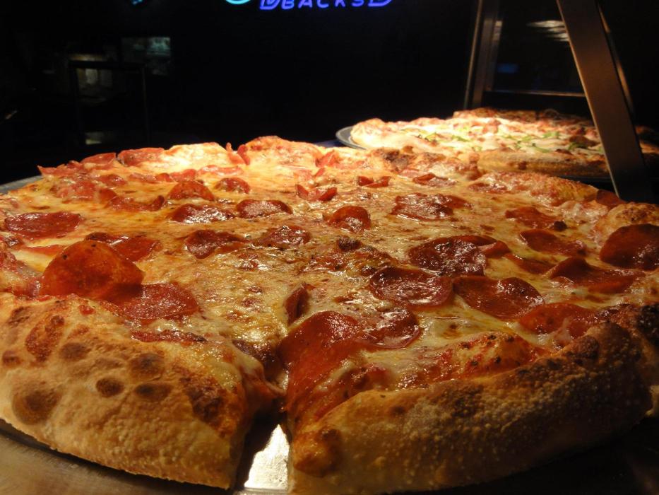 Santisi Brothers Pizzeria & Sports Grill Image