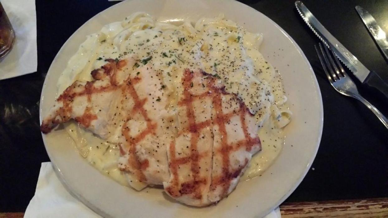 Santisi Brothers Pizzeria & Sports Grill Image