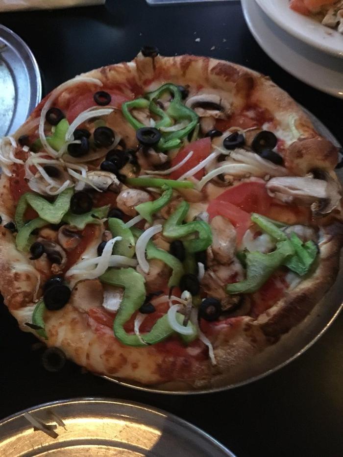 Santisi Brothers Pizzeria & Sports Grill Image