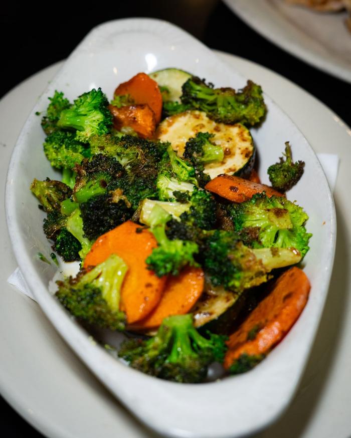 Santisi Brothers Pizzeria & Sports Grill Image