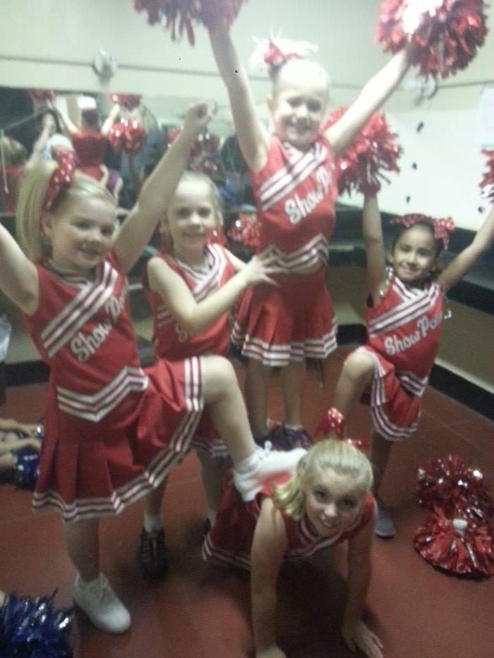 Show Poms Dance & Cheer Teams - Midland, TX