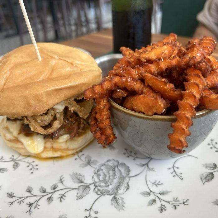 South Bar & Kitchen Image