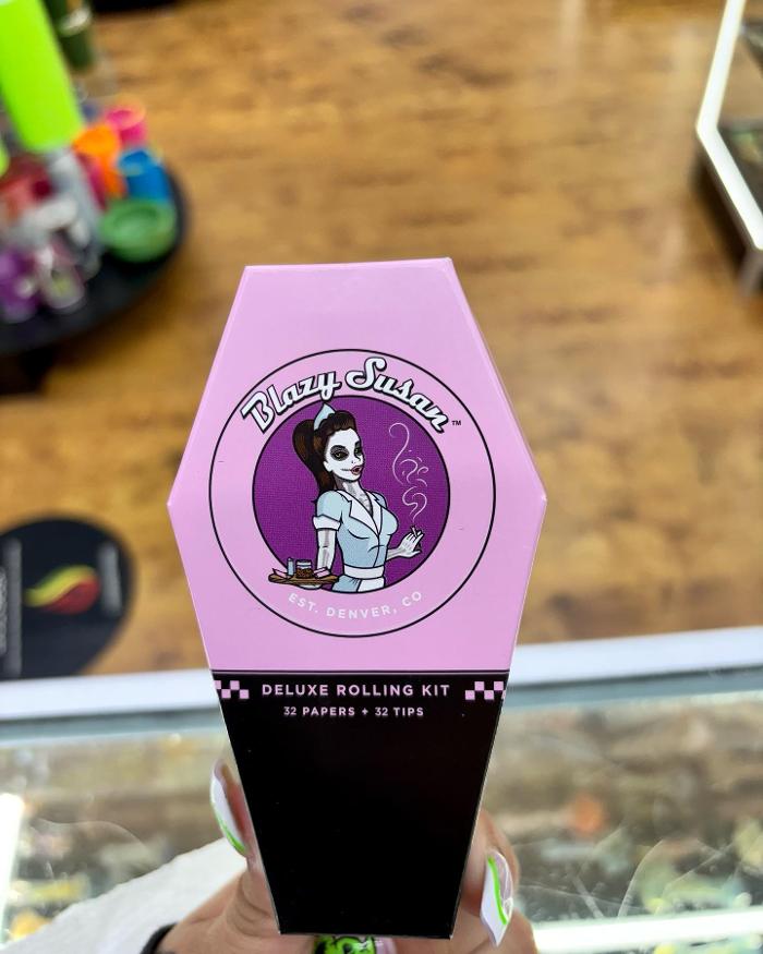 Vape N Smoke Shop West Pines - Hollywood, FL