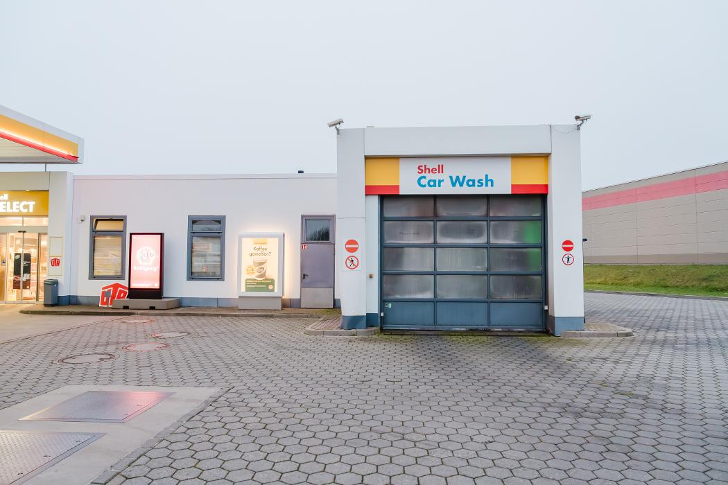 Shell Recharge Charging Station, Lauchstädter Straße in Angersdorf