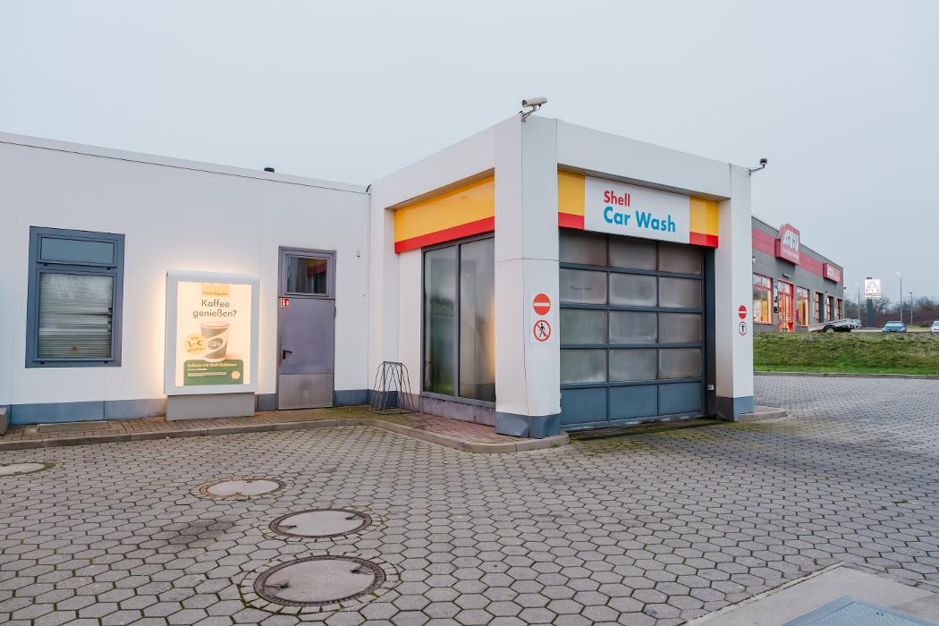 Shell Recharge Charging Station, Lauchstädter Straße in Angersdorf