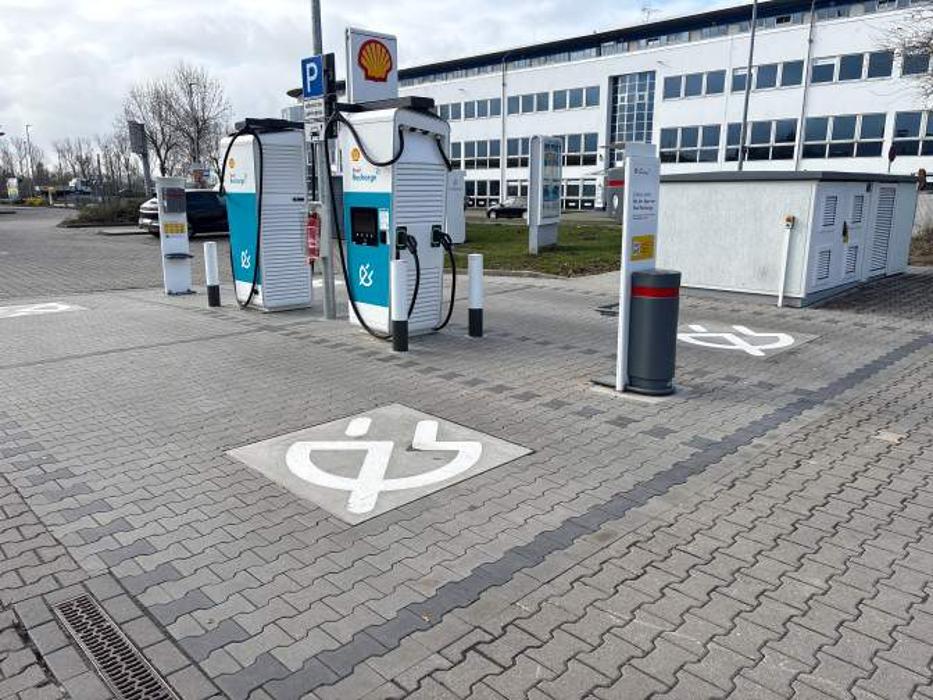 Shell Recharge Charging Station, Werner-von-Siemens-Ring in Magdeburg